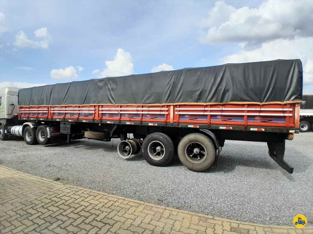 CARRETA SEMI-REBOQUE GRANELEIRO Rodozan Implementos Rodoviários - Librelato ITAPETININGA SÃO PAULO SP